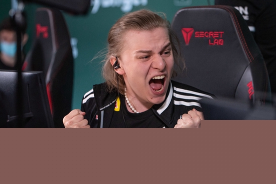 CFO战胜AL LPL赛区面临重大挑战