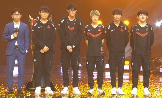 无畏契约源能行动九月游戏下载榜单第一